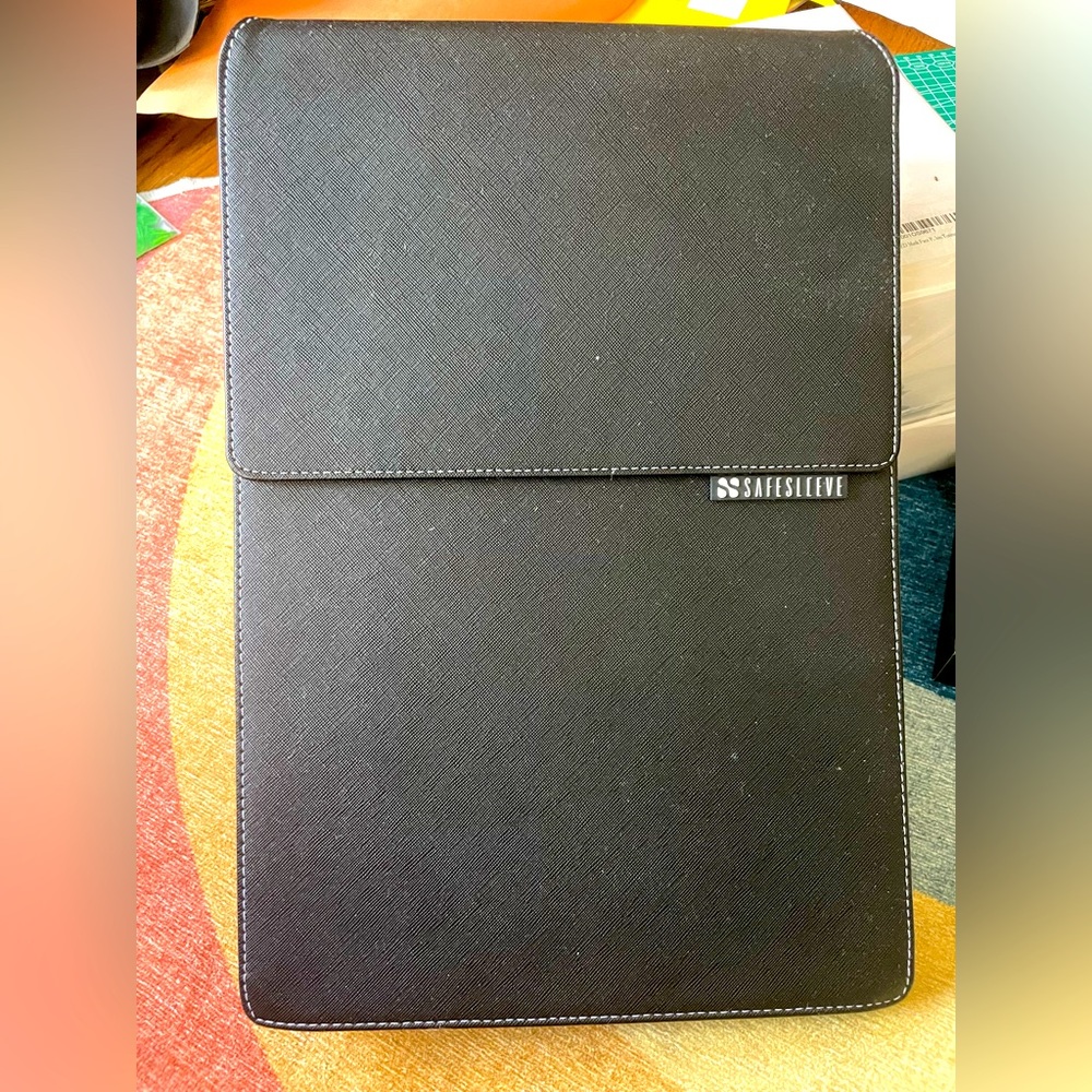 Safesleeve black 12 - 14” laptop case